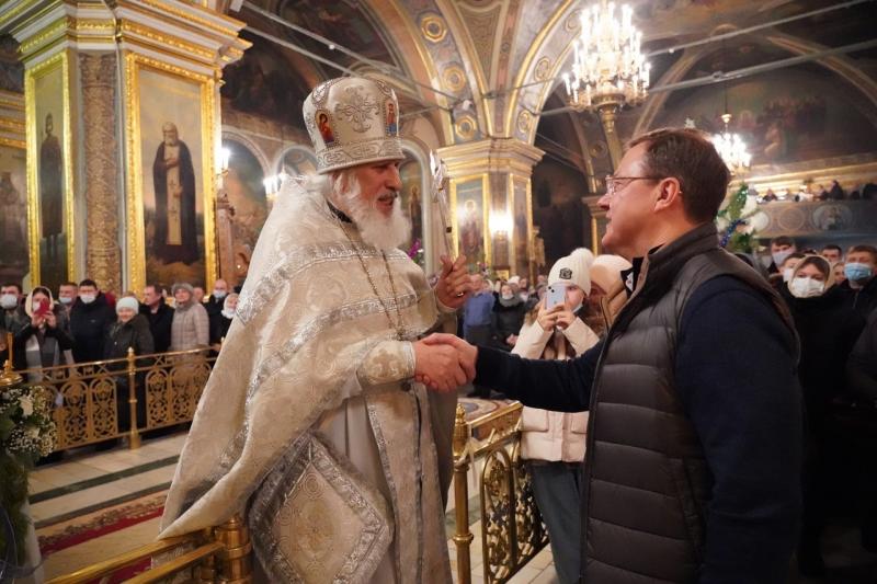 Дмитрий Азаров встретил Рождество вместе с земляками в сызранском кафедральном соборе Казанской иконы Божией Матери 