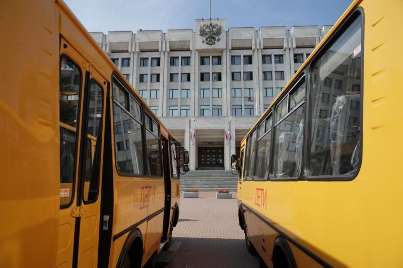 Обновили автопарк: в Самарской области закупили новые школьные автобусы