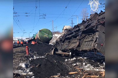 В Самарской области возбудили уголовное дело из-за схода с рельсов грузовых вагонов