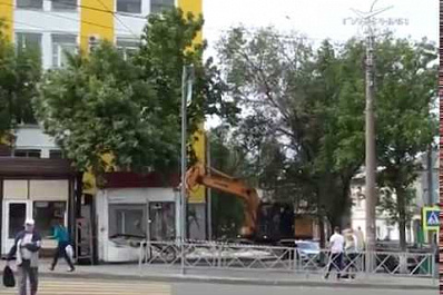 В Самаре снесли ещё один торговый павильон