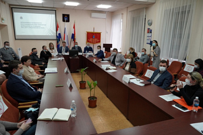 Министр Евгений Чудаев представил дольщикам дорожную карту строительства дома на Садовой/Вилоновской