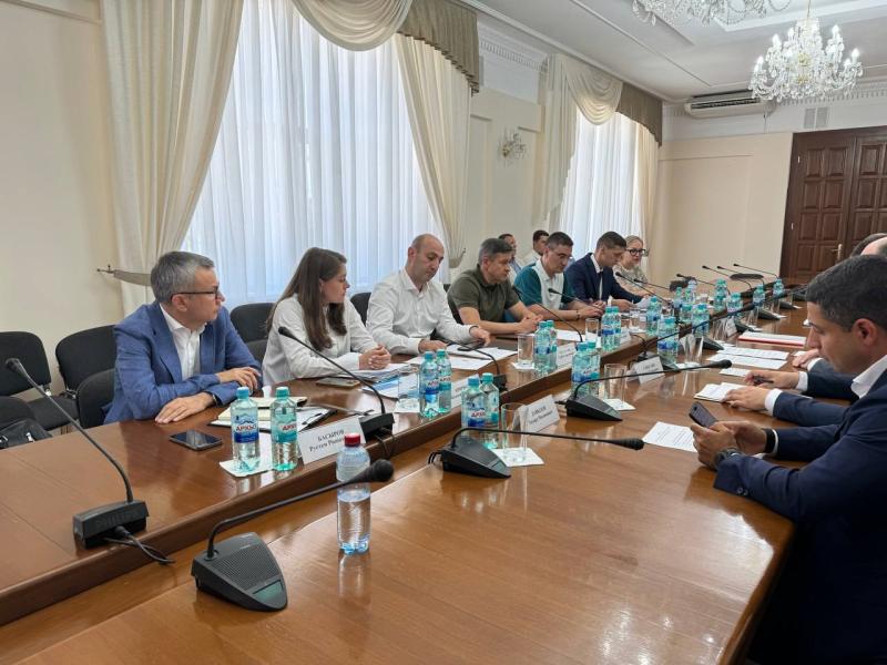 Впервые рабочая группа комиссии Госсовета по промышленности под председательством Федорищева прошла в ЛНР