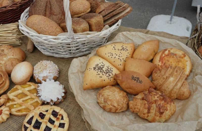 Эксперты рассказали, почему не стоит отказываться от хлеба в рационе