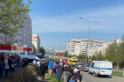 Пострадавших при стрельбе в Казани эвакуируют на самолете в Москву