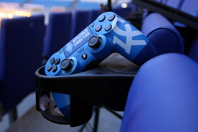 Во время турнира по киберфутболу на "Самара Арене" у организаторов пропало шесть геймпадов и один диск с игрой