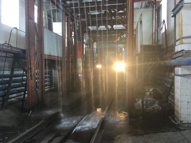 В Самаре месячник стартовал с мойки и дезинфекции вагонов в метро