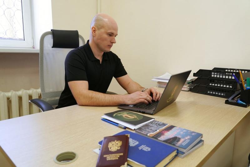 "Школа героев", уникальный эндопротез и самарские усадьбы: читайте в номере "Волжской коммуны" 26 марта