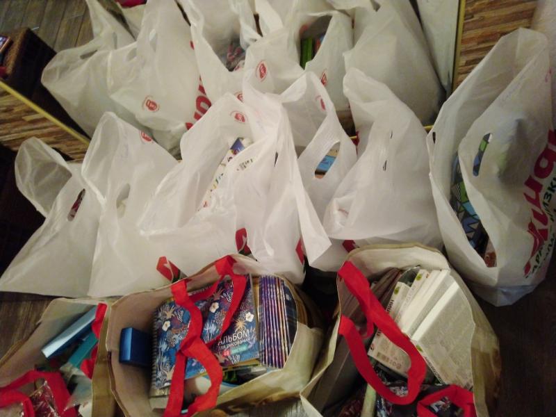 Cамарские активисты помогли многодетным и приемным семьям собрать детей в школу