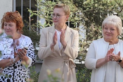 Елена Лапушкина поздравила жителей Самары с Днем знаний