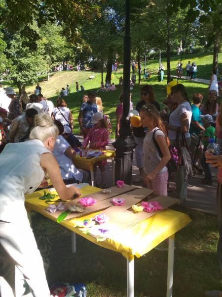 Карнавал, встреча с Васильевым и песни Шаляпина: в Самаре проходит "Фестиваль цветов"