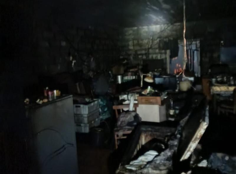 В Сызранском районе всю ночь 17 сентября тушили частный дом