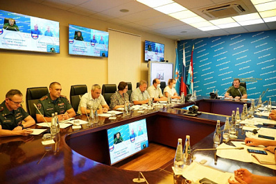 "Все силы положим на то, чтобы защитить населенные пункты": Дмитрий Азаров провёл оперативное заседание штаба по борьбе с природными пожарами