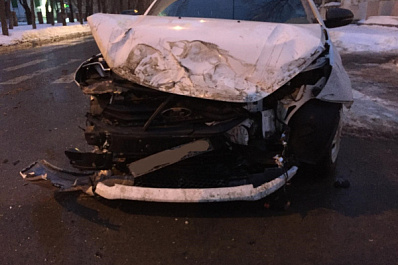 В Самаре "Веста" не поделила перекрёсток с "Ниссаном"