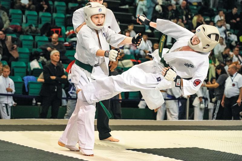 Вернулись на татами: в Самаре соревновались каратисты из 27 регионов