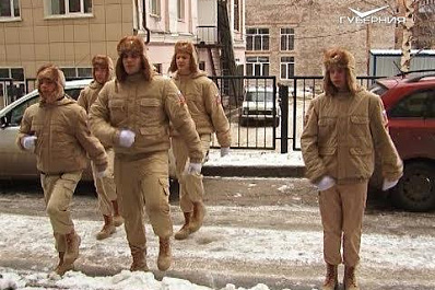 Самарские юнармейцы проводят парады для ветеранов ВОВ