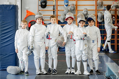 Тольяттинских школьников бесплатно обучат фехтованию