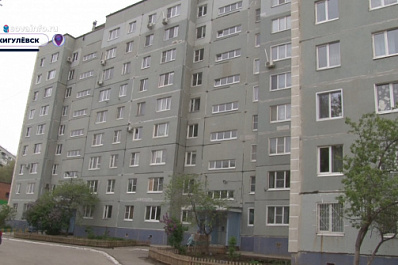 Госжилинспекция в Жигулевске проконтролировала итоги капремонта в многоэтажке