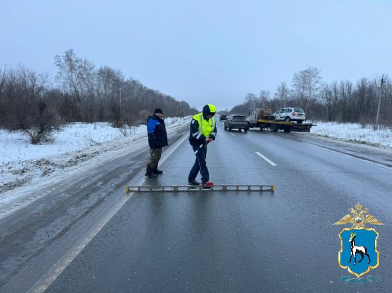 В Самаре у светофора на улице Полтавской столкнулись пять машин