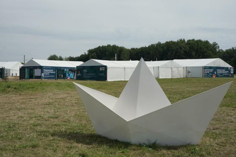 И Волга рядом: Мастрюковская поляна готова принять креативных молодых людей со всей страны