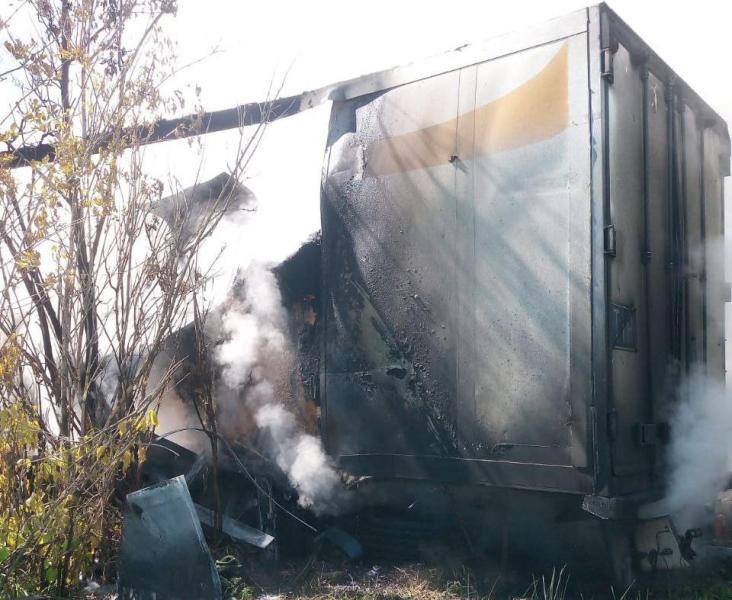 Есть погибший: в Самарской области перевернулся и загорелся грузовик с овощами