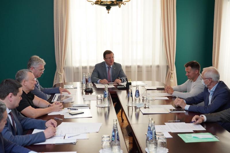 Дмитрий Азаров и Алексей Немов обсудили строительство центра спортивной гимнастики в Тольятти
