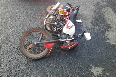 В Сызрани подросток на мопеде влетел в "Гранту" и попал в больницу