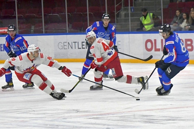 Третья победа в домашней серии: хоккеисты ЦСК ВВС в овертайме взяли верх над "Ижсталью"