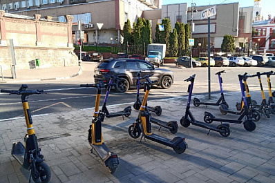 В Самаре летом 2022 года запретят ездить на электросамокатах на определенных территориях