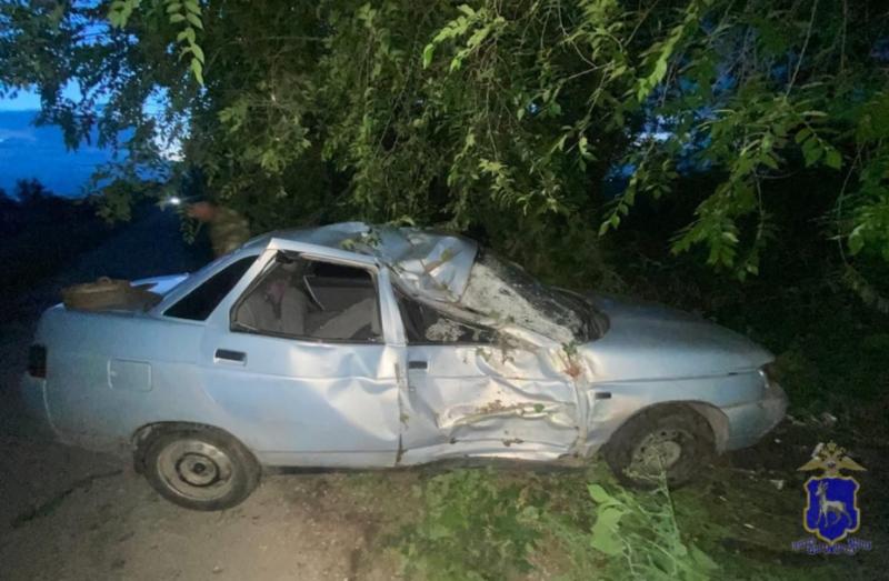 Пострадал пешеход: в Тольятти фура протаранила две легковушки на светофоре