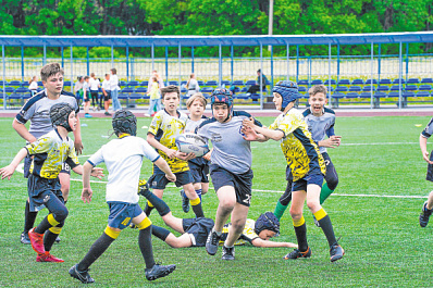 В соревнованиях по детскому регби участвовали команды из Самары, Волжского района и Ульяновска