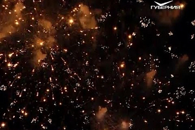 Праздничный концерт и салют завершили День Победы в Самаре