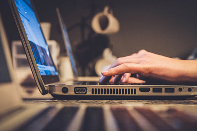 Опрос: как не попасть на уловки мошенников в интернете