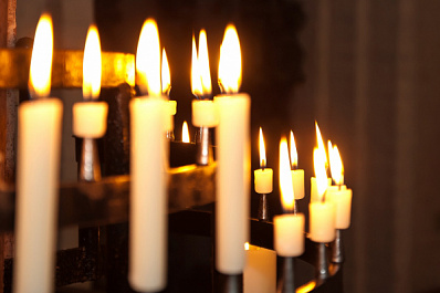 Полиция ищет мужчину, похитившего сумку в храме Тольятти