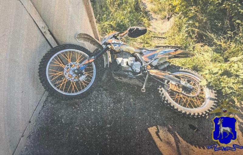 Решил покататься: 39-летнего жителя Жигулевска подозревают в угоне мотоцикла