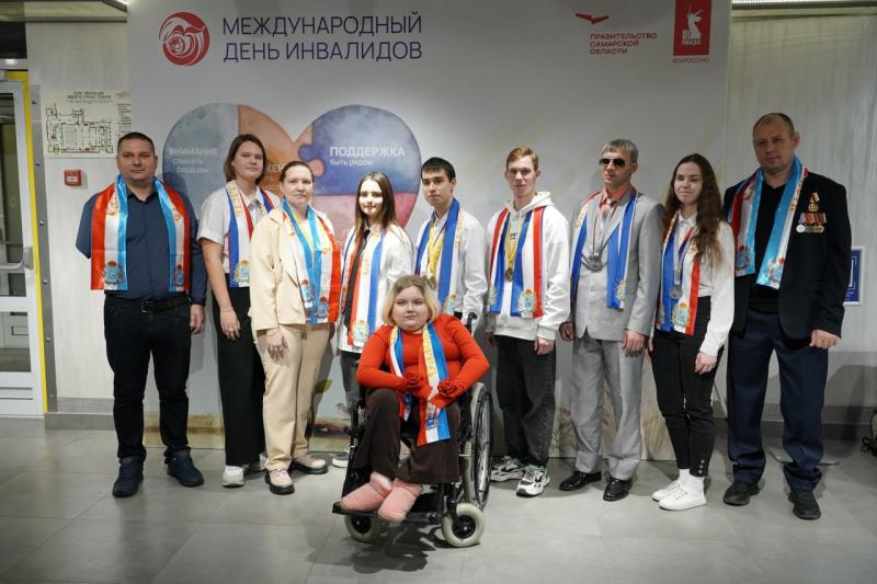 Жителям региона с ОВЗ вручили именные премии губернатора Самарской области