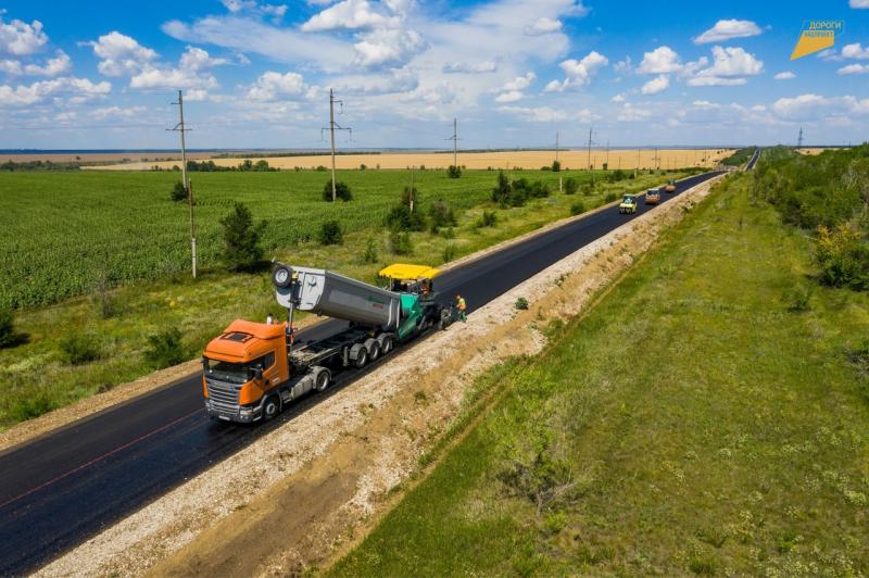 В Самарской области ремонтируют участок региональной трассы, протяжённостью 5 километров