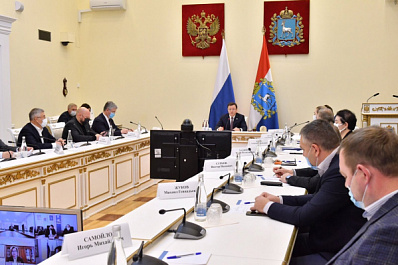 Дмитрий Азаров подвел предварительные итоги года строительной отрасли