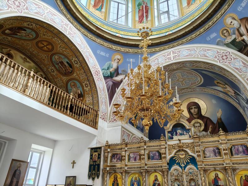 В храме Рождества Христова в селе Рождествено обновили роспись