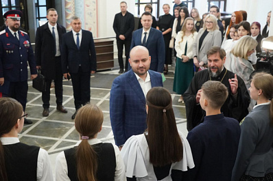 Вячеслав Федорищев встретился со студентами Поволжской академии образования и искусств имени Святителя Алексия, Митрополита Московского