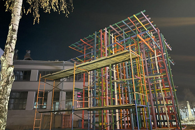 В Самаре устанавливают арт-объект напротив филиала Третьяковки