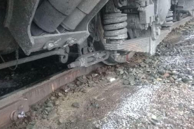 Электровоз сошел с рельсов в Самарской области