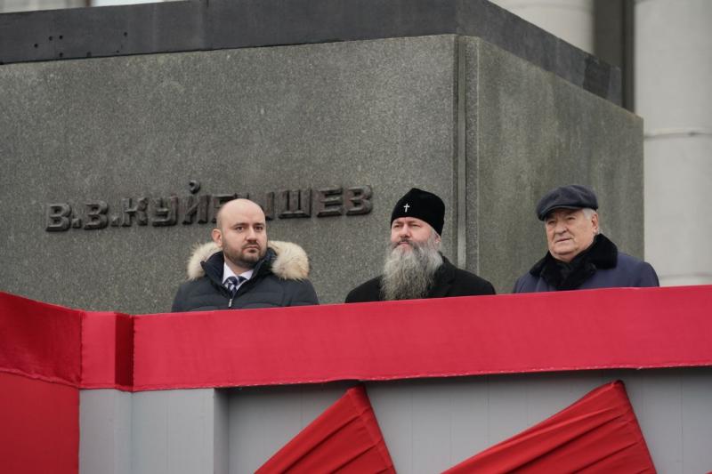 "Мы сильны нашей историей": в Самаре проходит юбилейный Парад Памяти