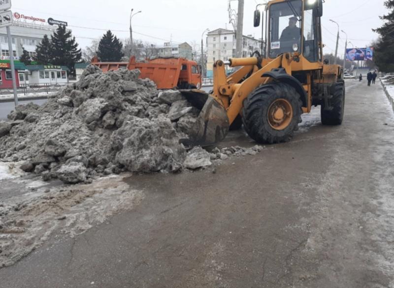 В ночь с 22 на 23 декабря Самару будут убирать 140 единиц техники