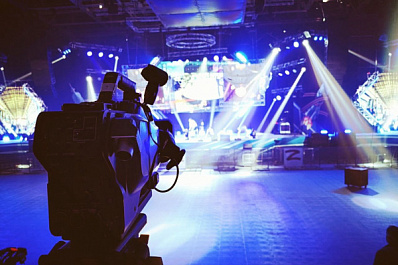 Прямая трансляция самарского митинг-концерта ко Дню космонавтики