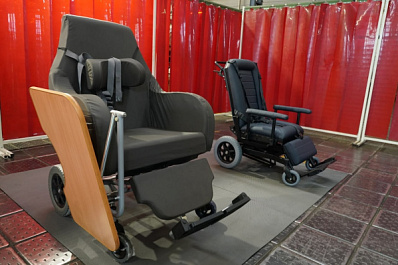 В Обители Милосердия появились новые кресла с повышенным комфортом для людей с ОВЗ