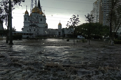 Самарские дороги превратились в бурлящие реки