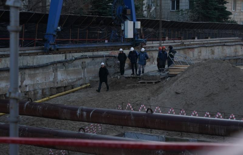 В Самаре 27 ноября завершилась проходка перегонных тоннелей на станции метро "Театральная"