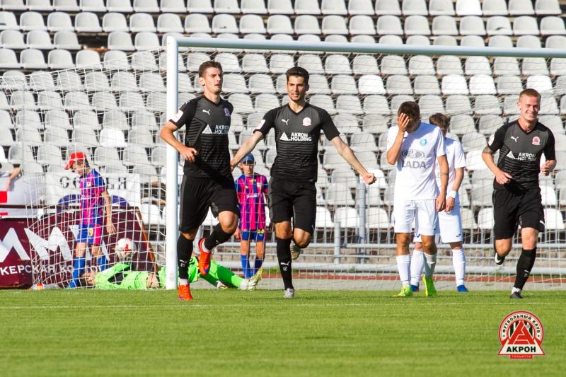 ФК "Акрон" готовится к выступлению в ФНЛ