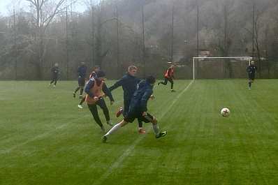 Футболисты клуба Сызрань-2003 провели в Сочи первые контрольные матчи