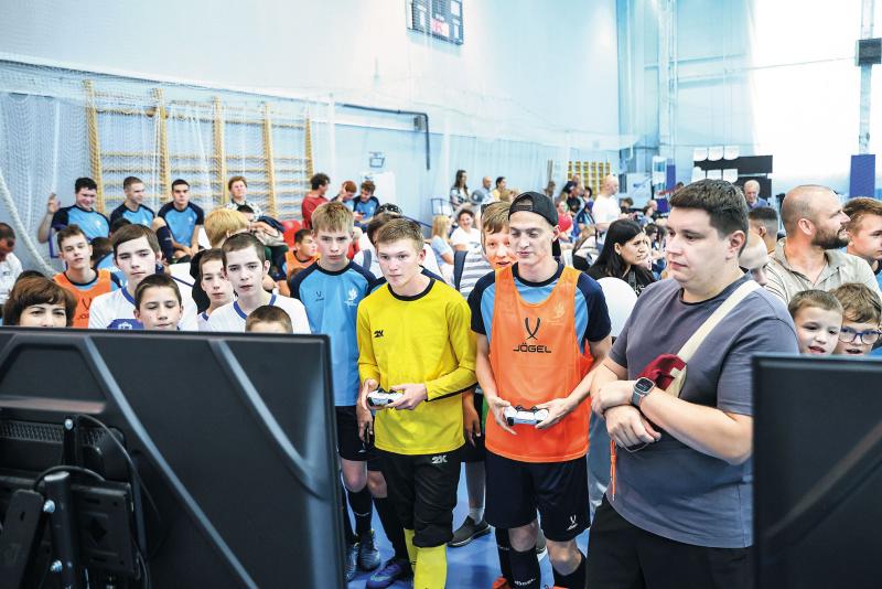 Особый футбол: в Самаре провели спортивный фестиваль для людей с ограниченными возможностями здоровья